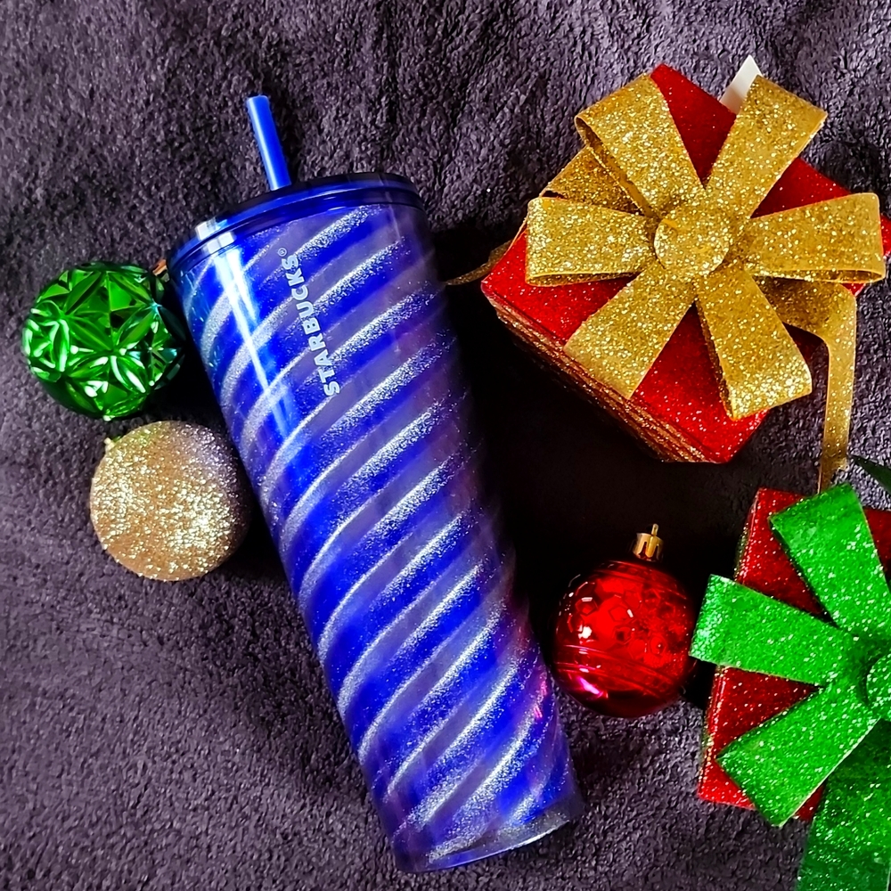 🎅🌲🎁Starbucks Christmas swirl Tumbler